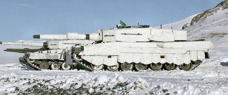 File:Norwegian Army Leopard 2s with Snow Camouflage.png